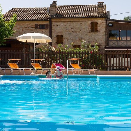 Ortezzano Agriturismo Vecchio Gelso מראה חיצוני תמונה