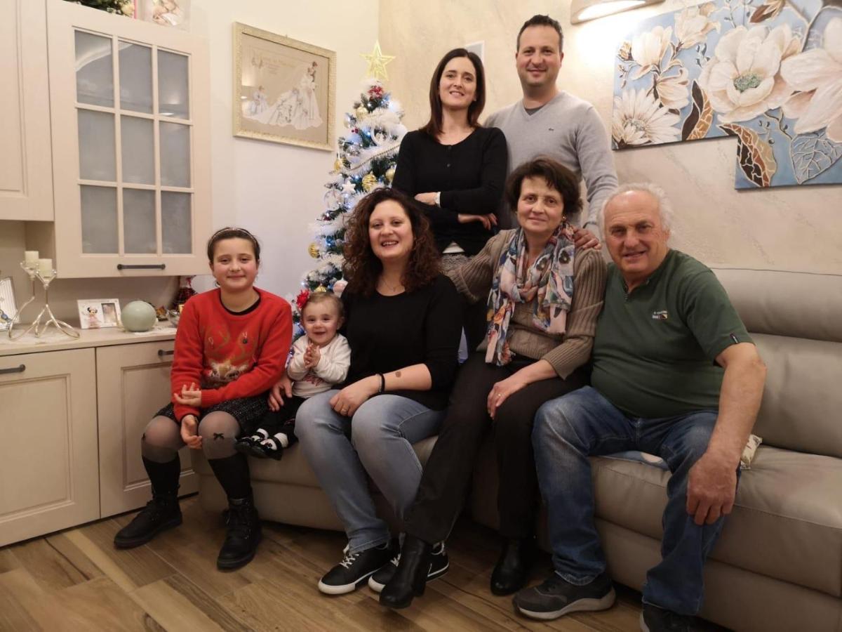 Ortezzano Agriturismo Vecchio Gelso מראה חיצוני תמונה