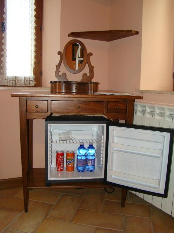 Ortezzano Agriturismo Vecchio Gelso חדר תמונה